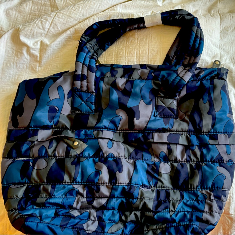 BRAND NEW Sondra Roberts puffer tote NWT
